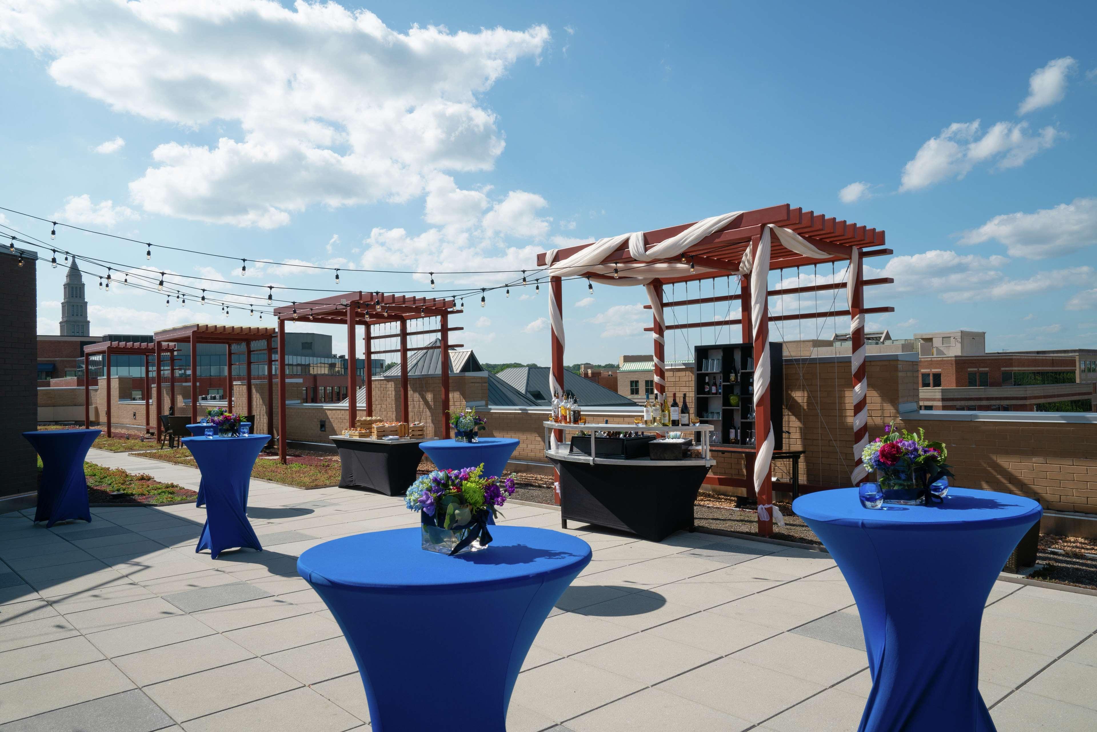 Hilton Garden Inn Alexandria Old Town National Harbor Exterior photo