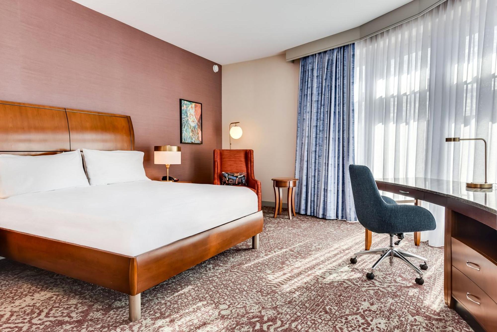 Hilton Garden Inn Alexandria Old Town National Harbor Exterior photo